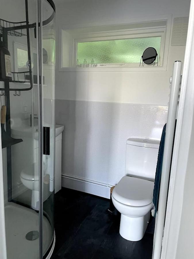 Self-Catering Studio In Beautiful ชาร์มัธ ภายนอก รูปภาพ